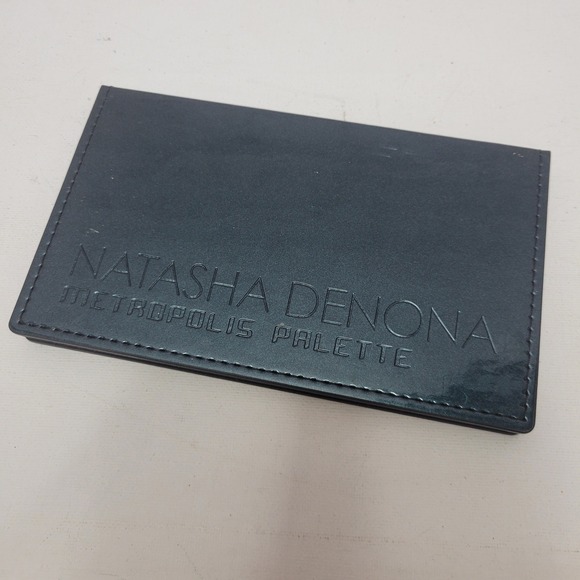 NEW‎ Natasha Denona Metropolis Palette Eyeshadow 15 Color Shades Built In Mirror - Picture 2 of 7